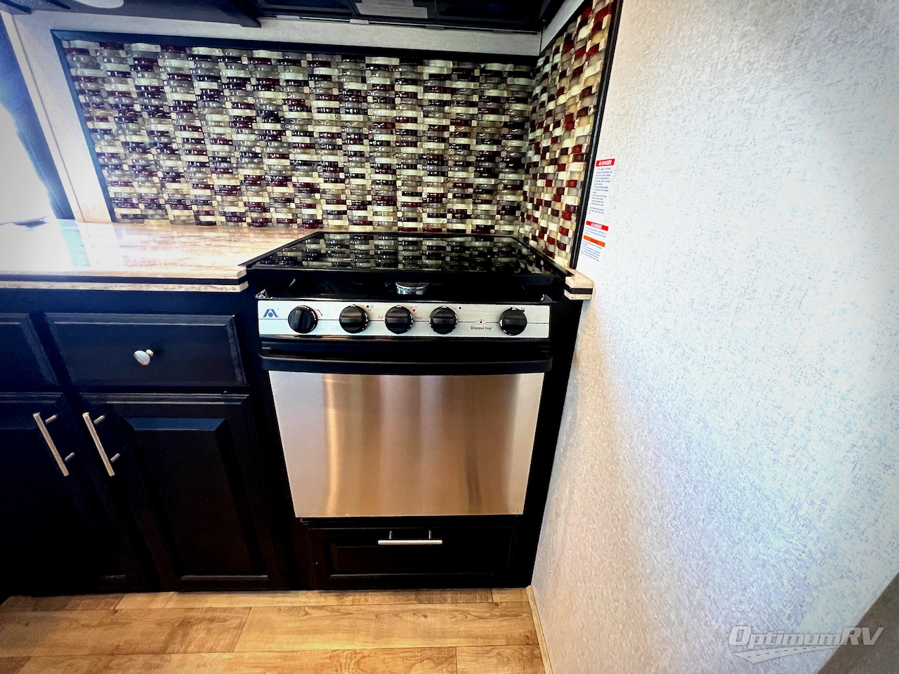 2017 Jayco Seismic 4212 Photo 10
