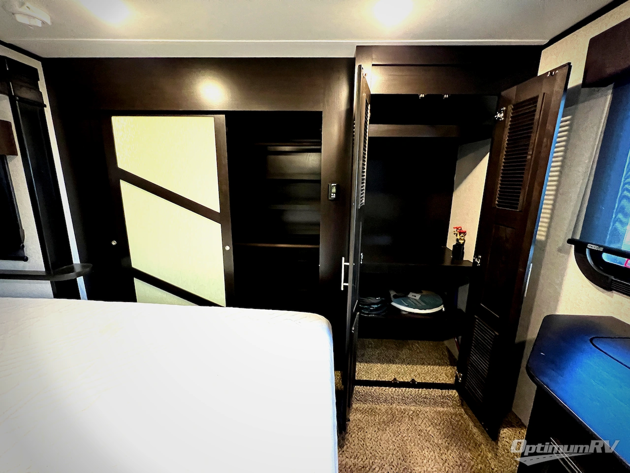 2017 Jayco Seismic 4212 Photo 19