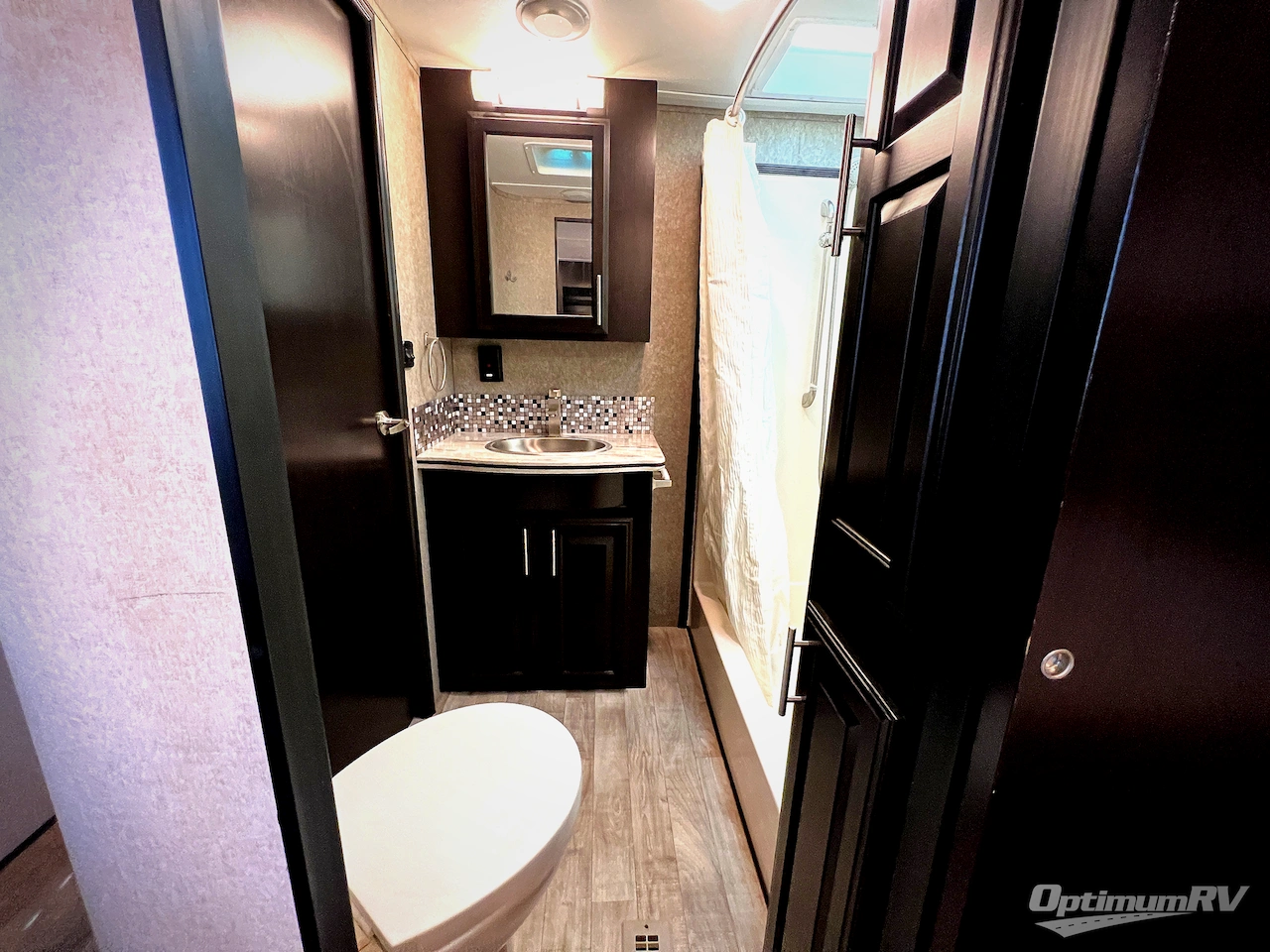 2017 Jayco Seismic 4212 Photo 21