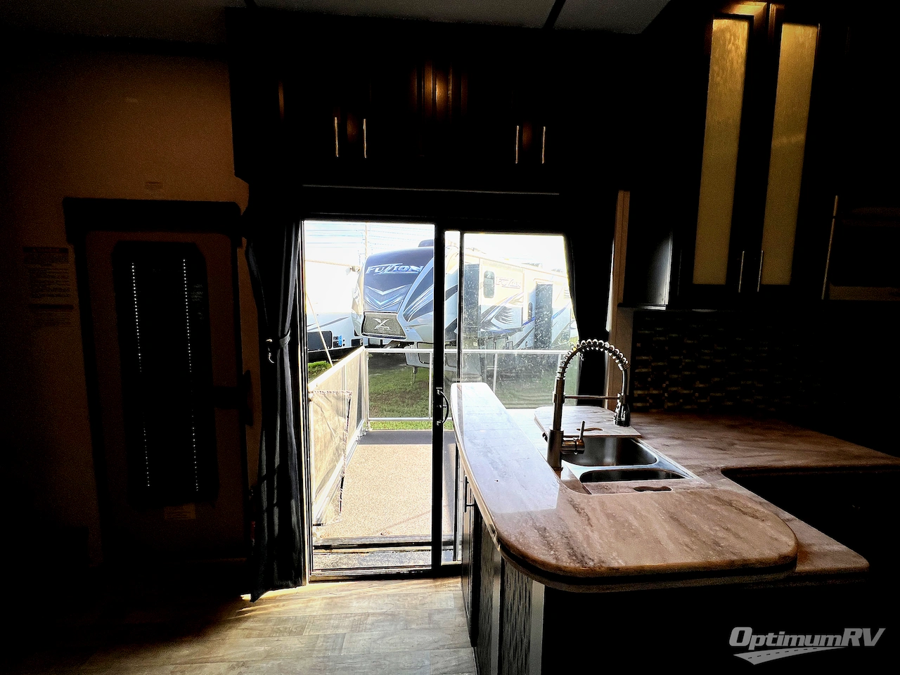 2017 Jayco Seismic 4212 Photo 23