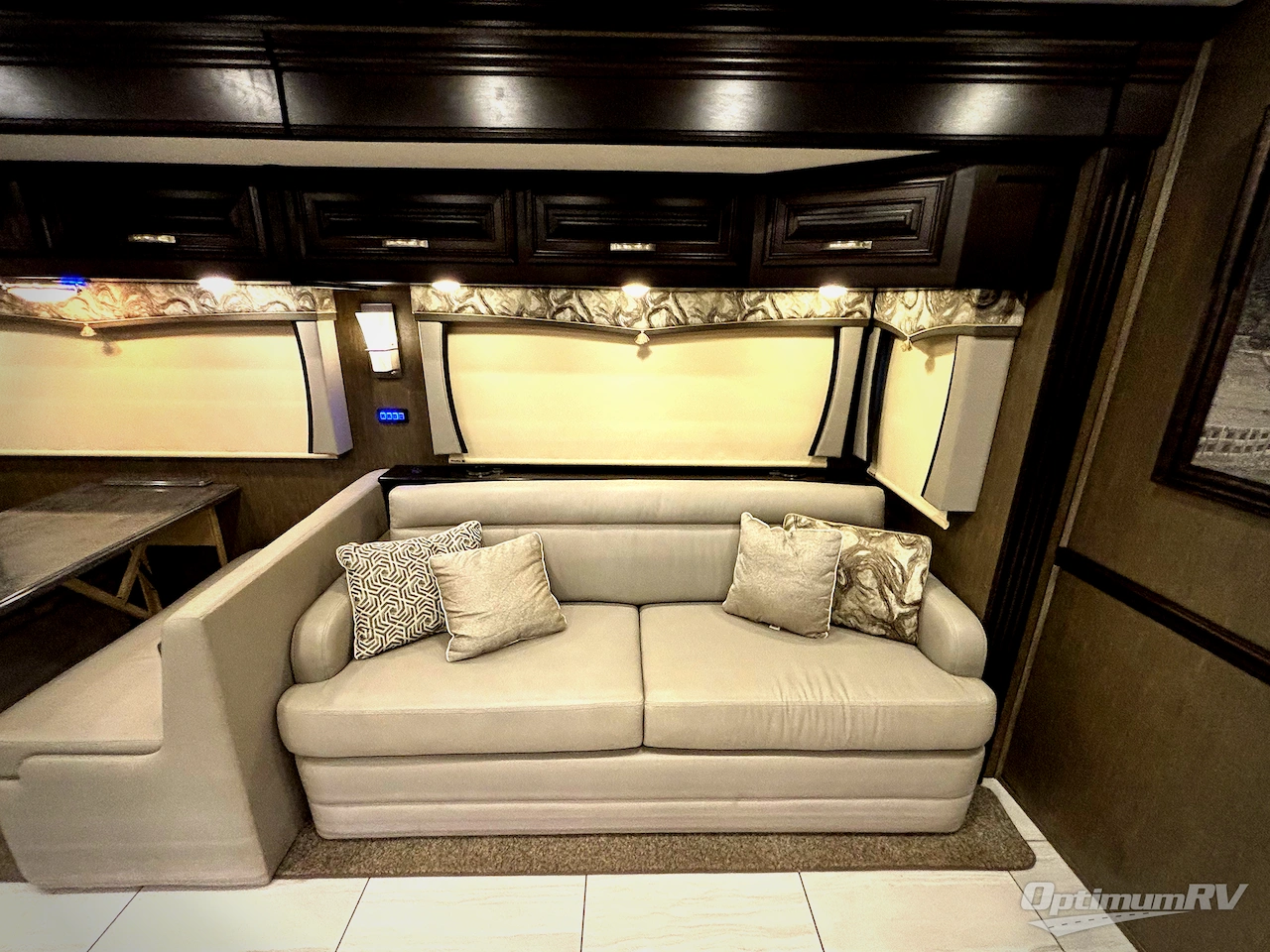 2019 Forest River Berkshire XLT 45A Photo 11