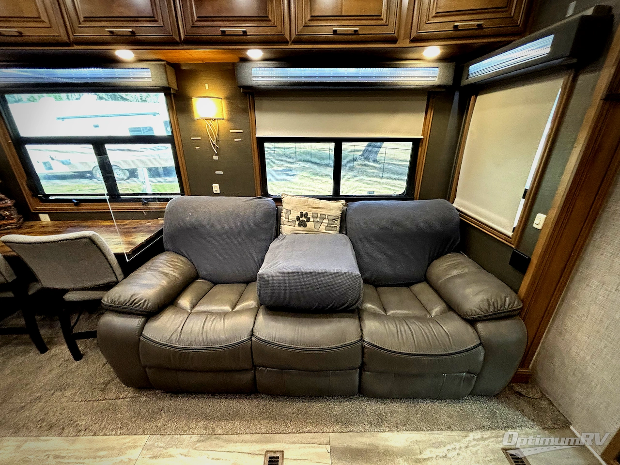 2020 DRV Luxury Suites FullHouse JX450 Photo 18