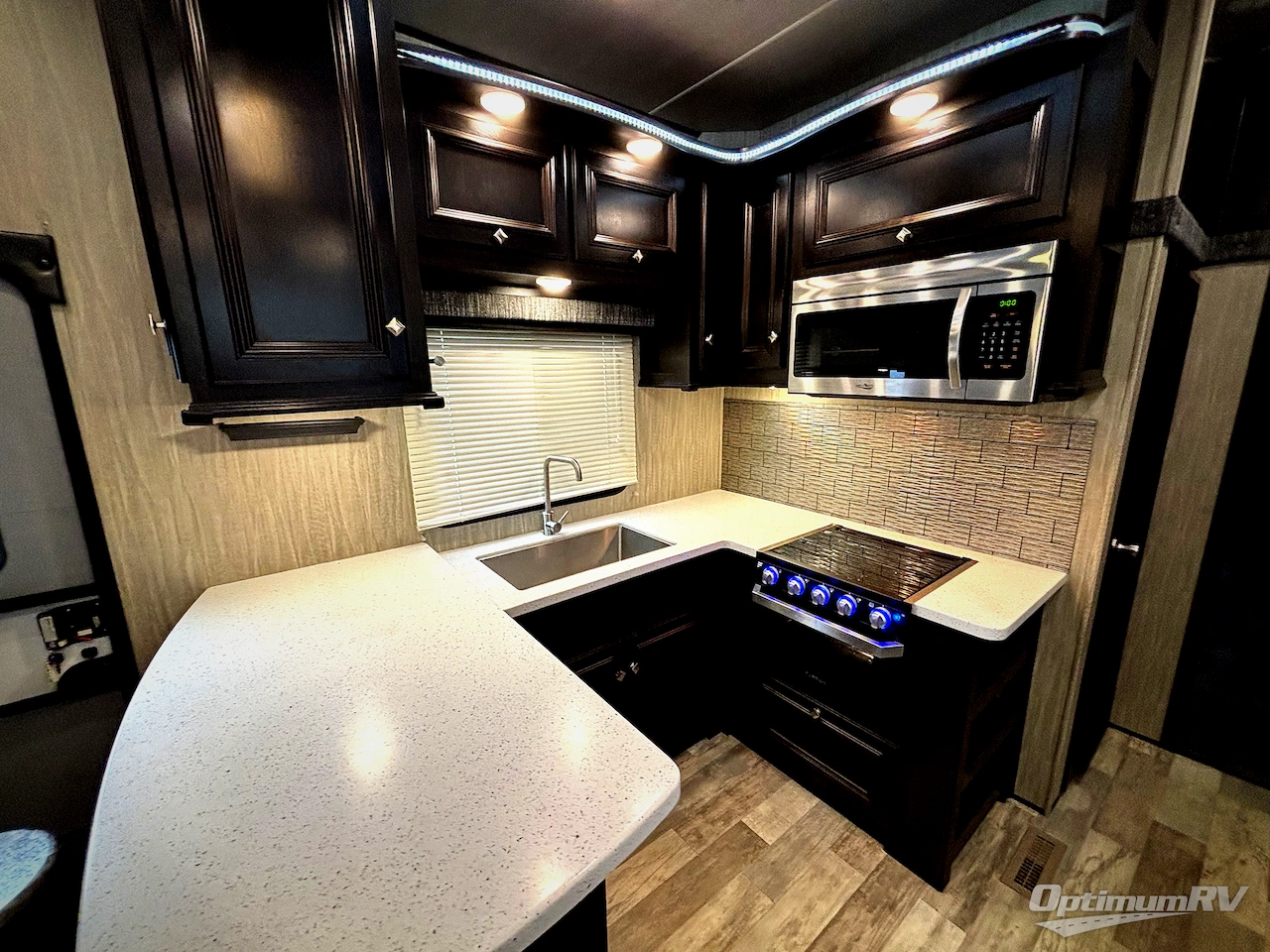 2019 Heartland Gravity GR3772 Photo 15