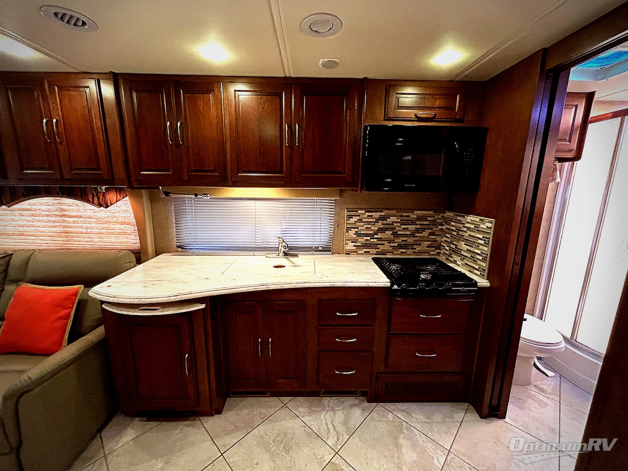 2014 Coachmen Sportscoach Cross Country 385DS Photo 4