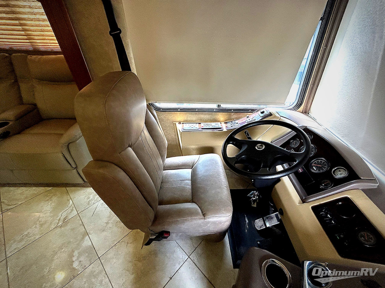 2014 Coachmen Sportscoach Cross Country 385DS Photo 5