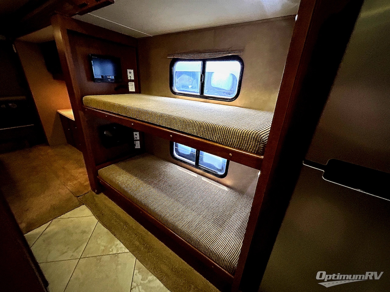 2014 Coachmen Sportscoach Cross Country 385DS Photo 14