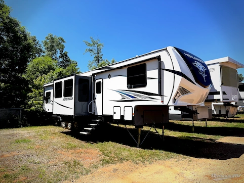 Used 2019 Highland Ridge Highlander HF383H Featured Photo