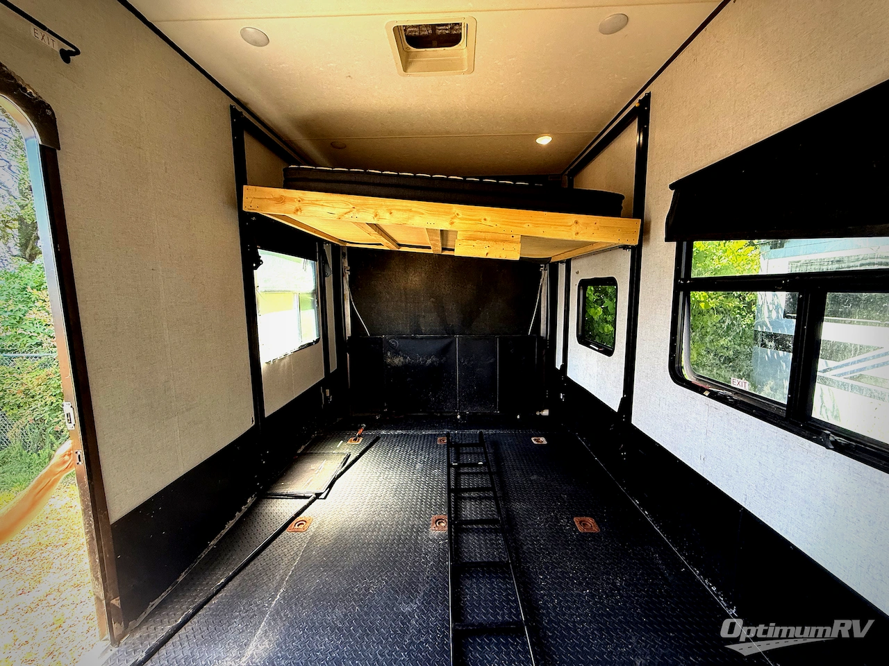 2019 Highland Ridge Highlander HF383H Photo 18