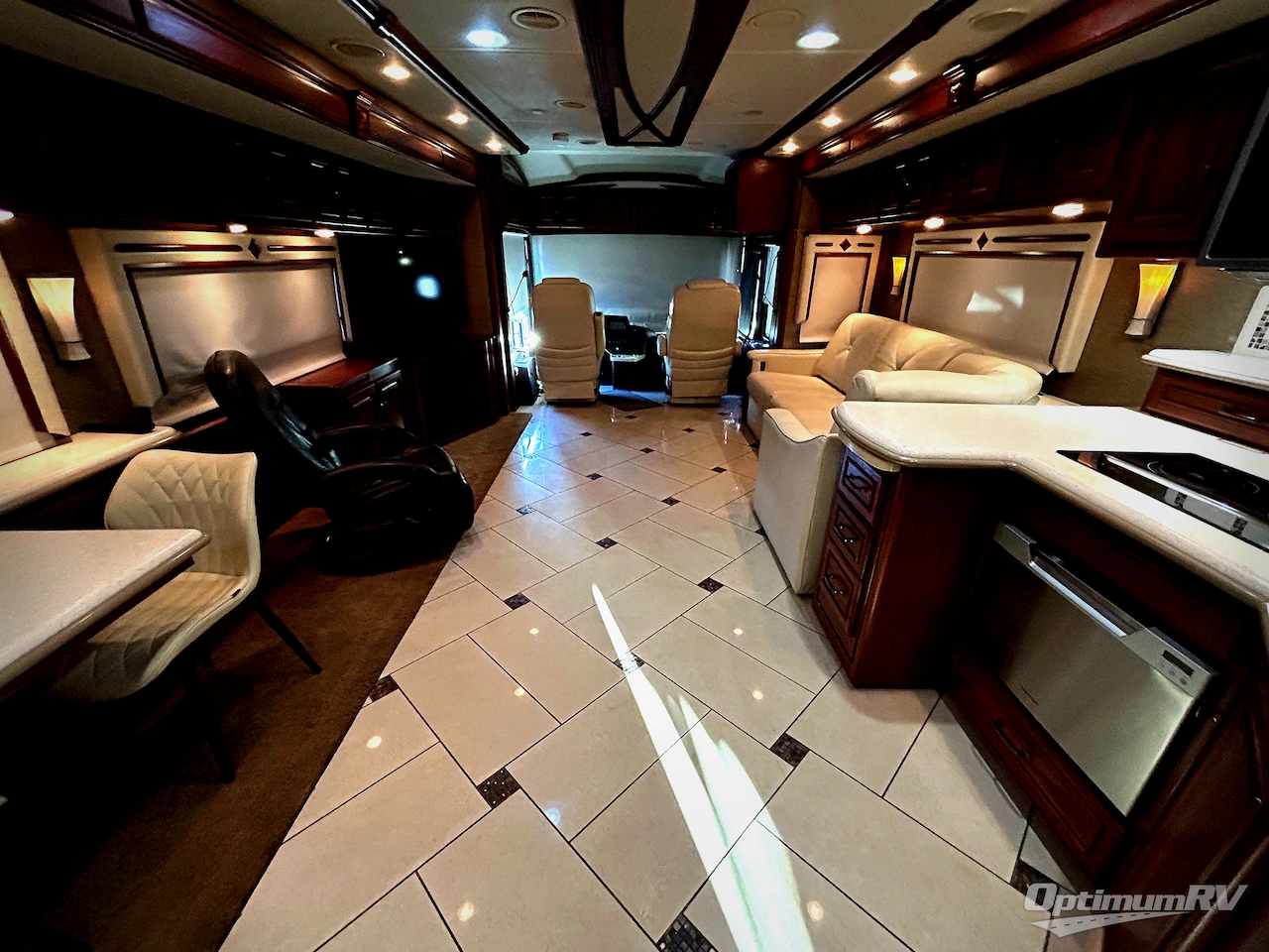 2013 Itasca Ellipse 42QD Photo 5