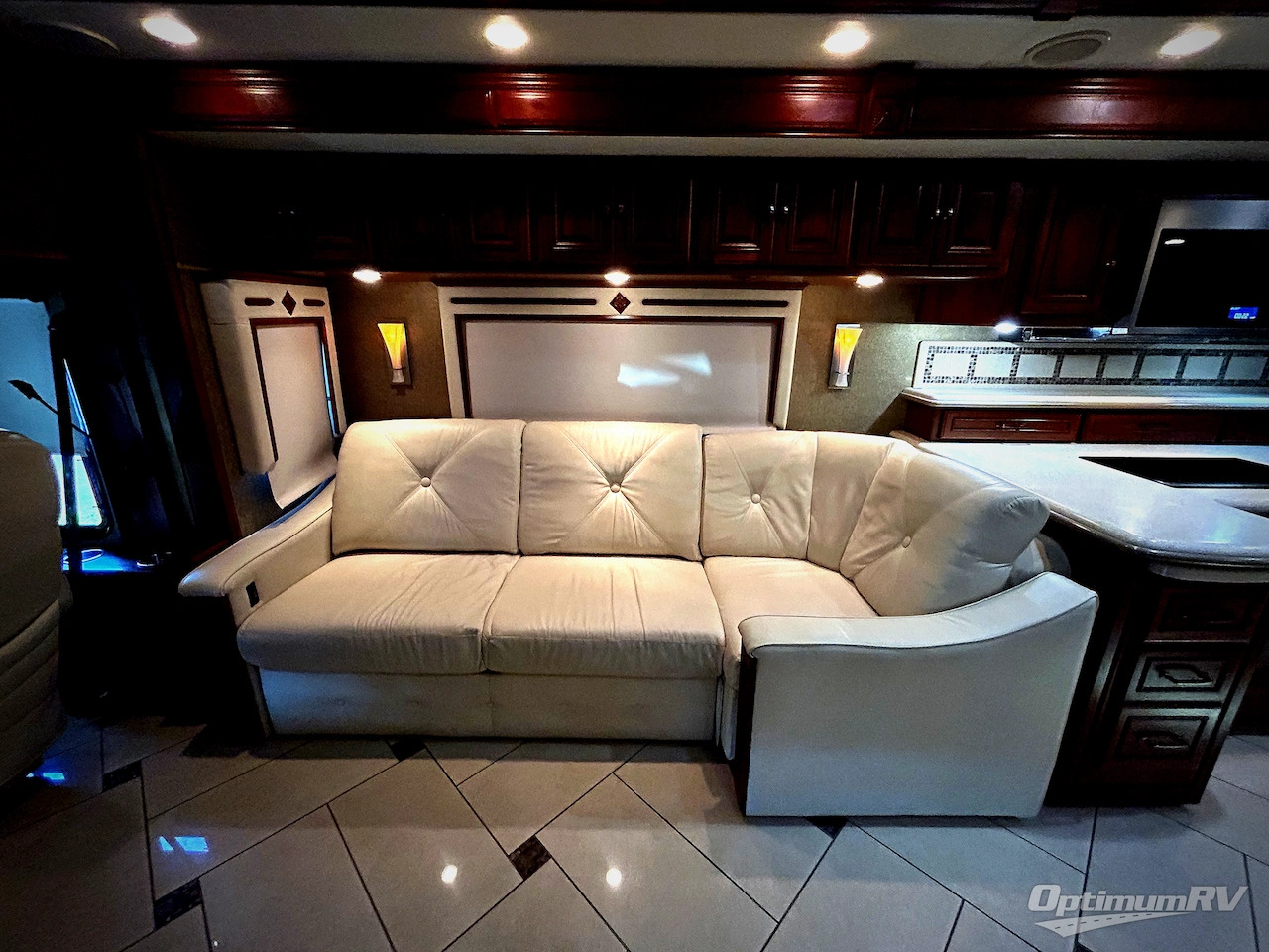 2013 Itasca Ellipse 42QD Photo 13