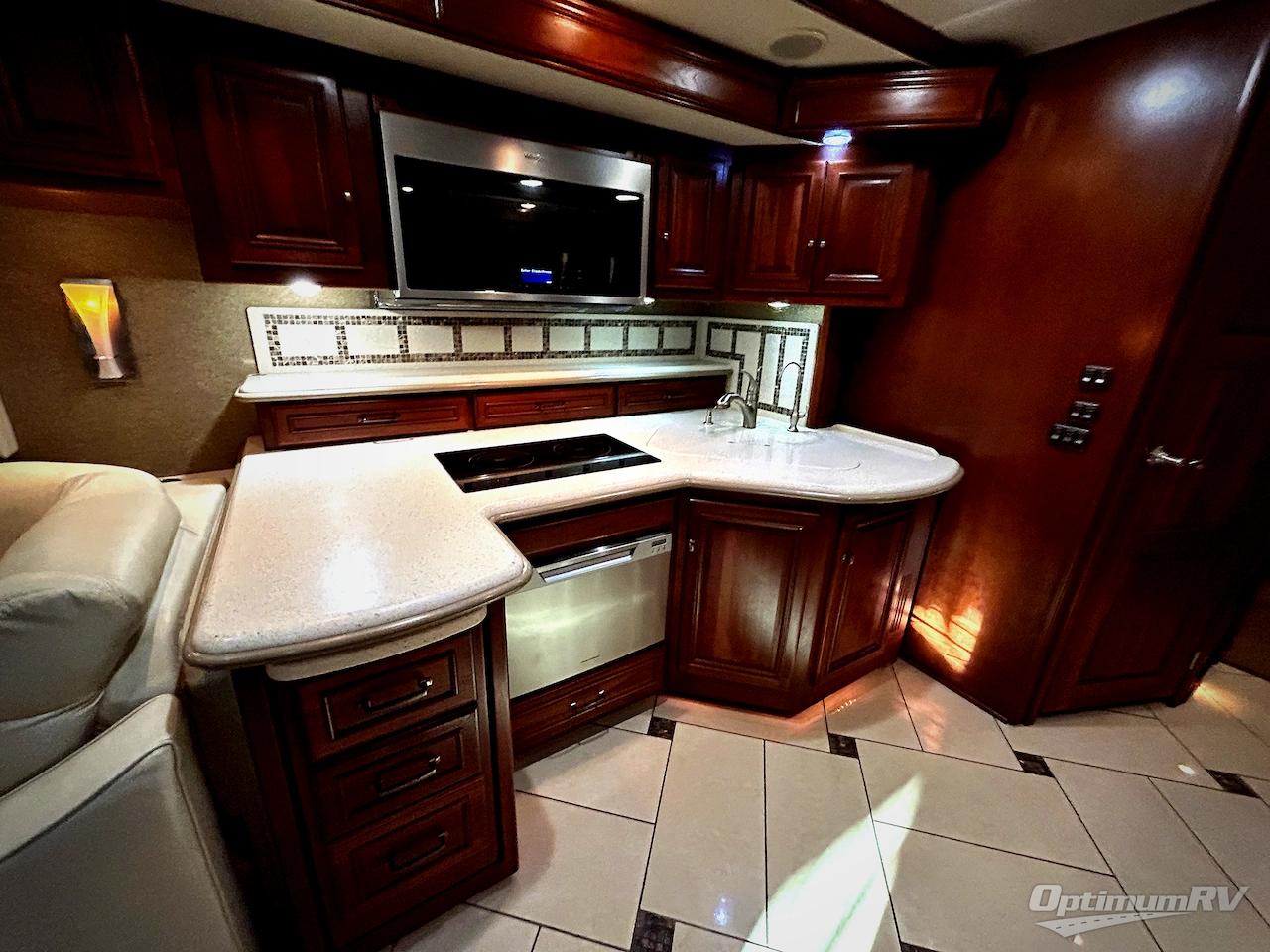 2013 Itasca Ellipse 42QD Photo 14