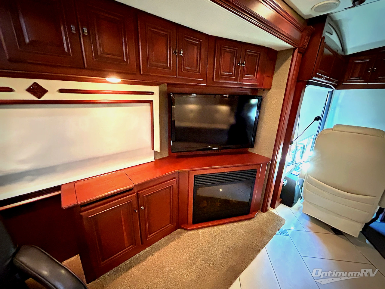 2013 Itasca Ellipse 42QD Photo 10