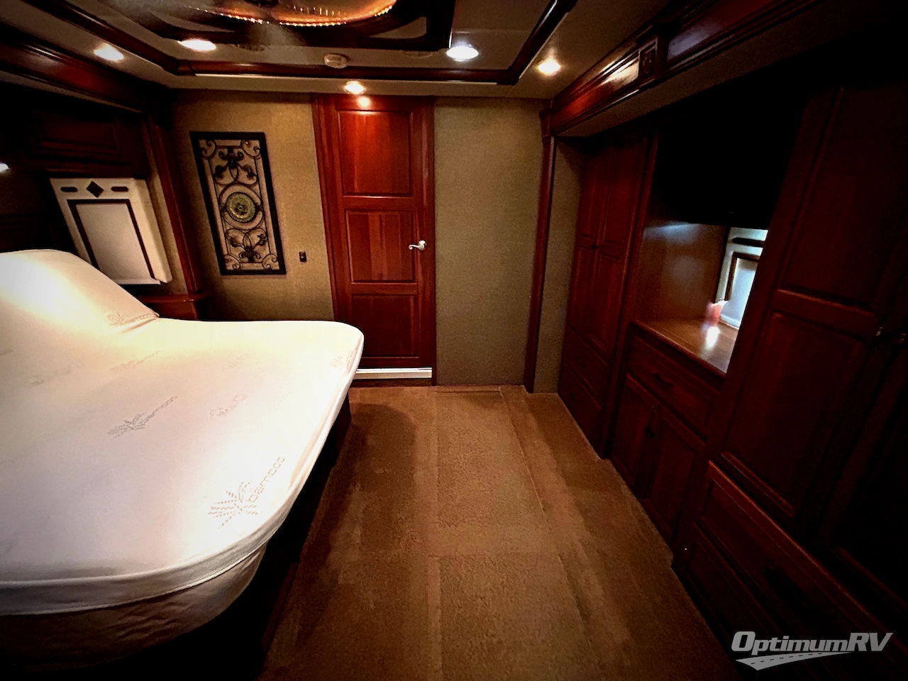 2013 Itasca Ellipse 42QD Photo 17