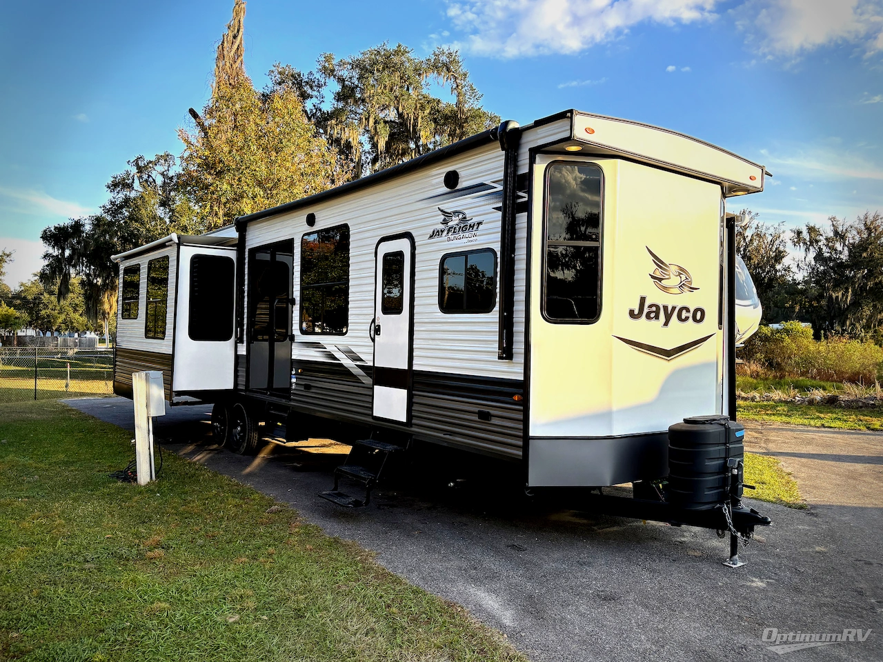 2024 Jayco Jay Flight Bungalow 40RLTS Photo 1