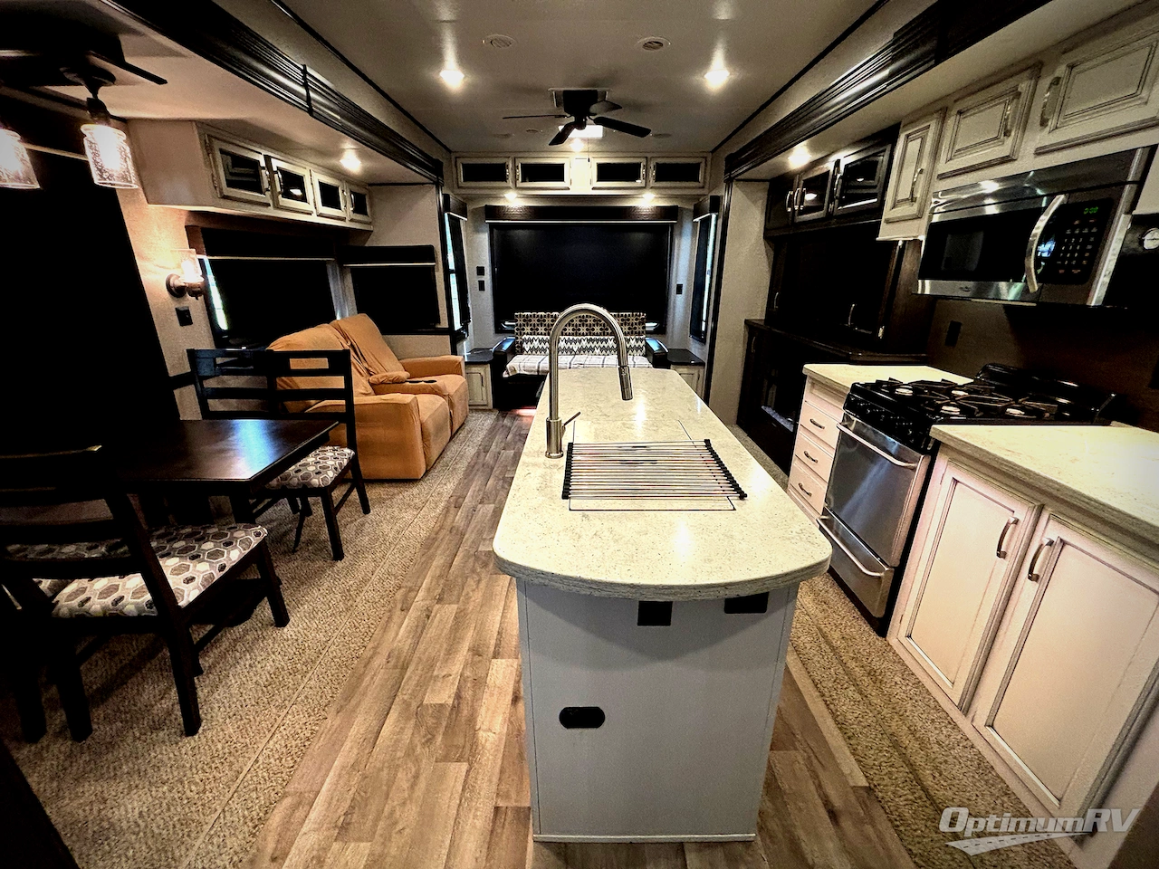 2019 Jayco Jay Flight Bungalow 40RLTS Photo 4
