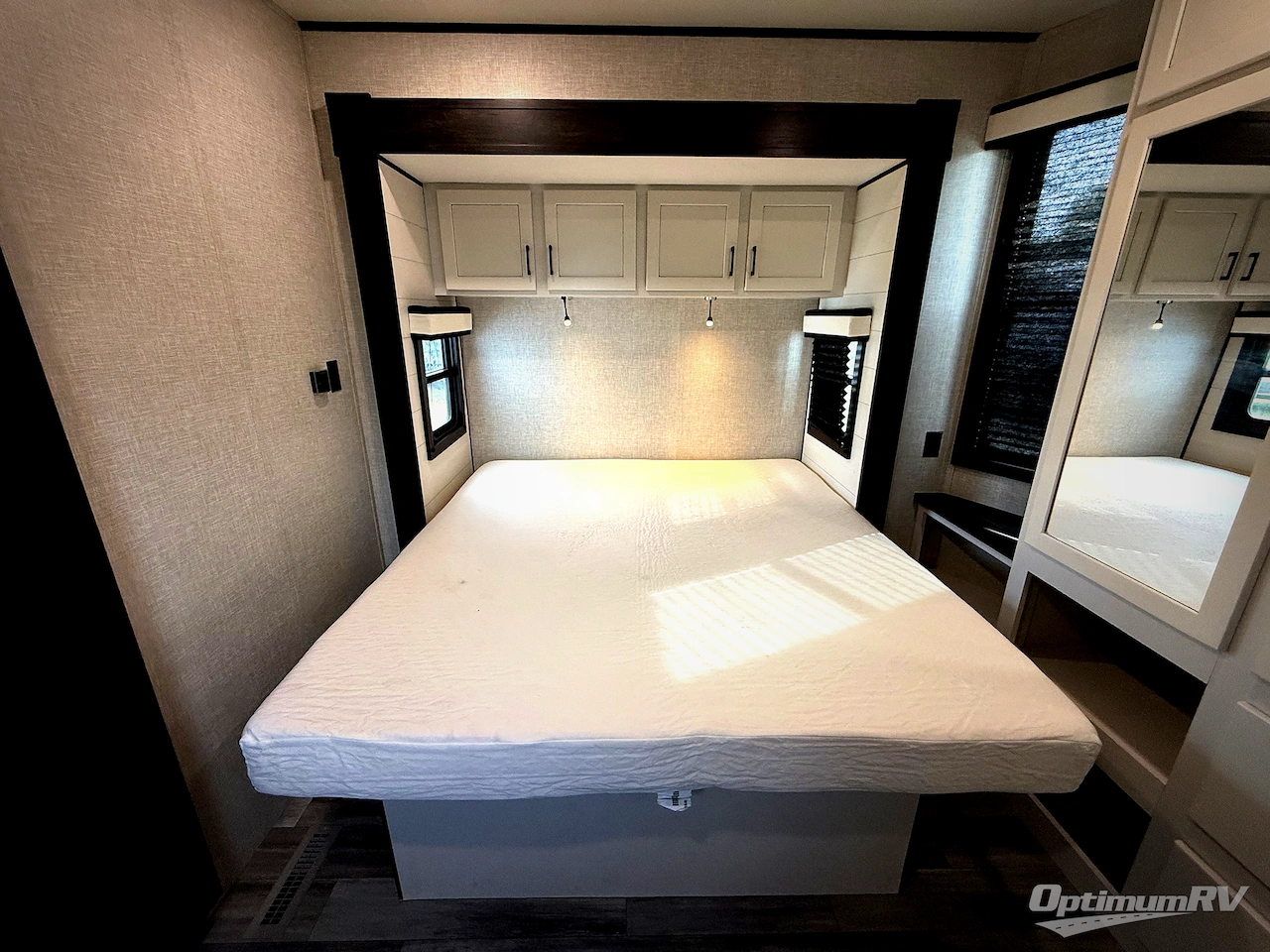 2024 Jayco Jay Flight Bungalow 40RLTS Photo 11