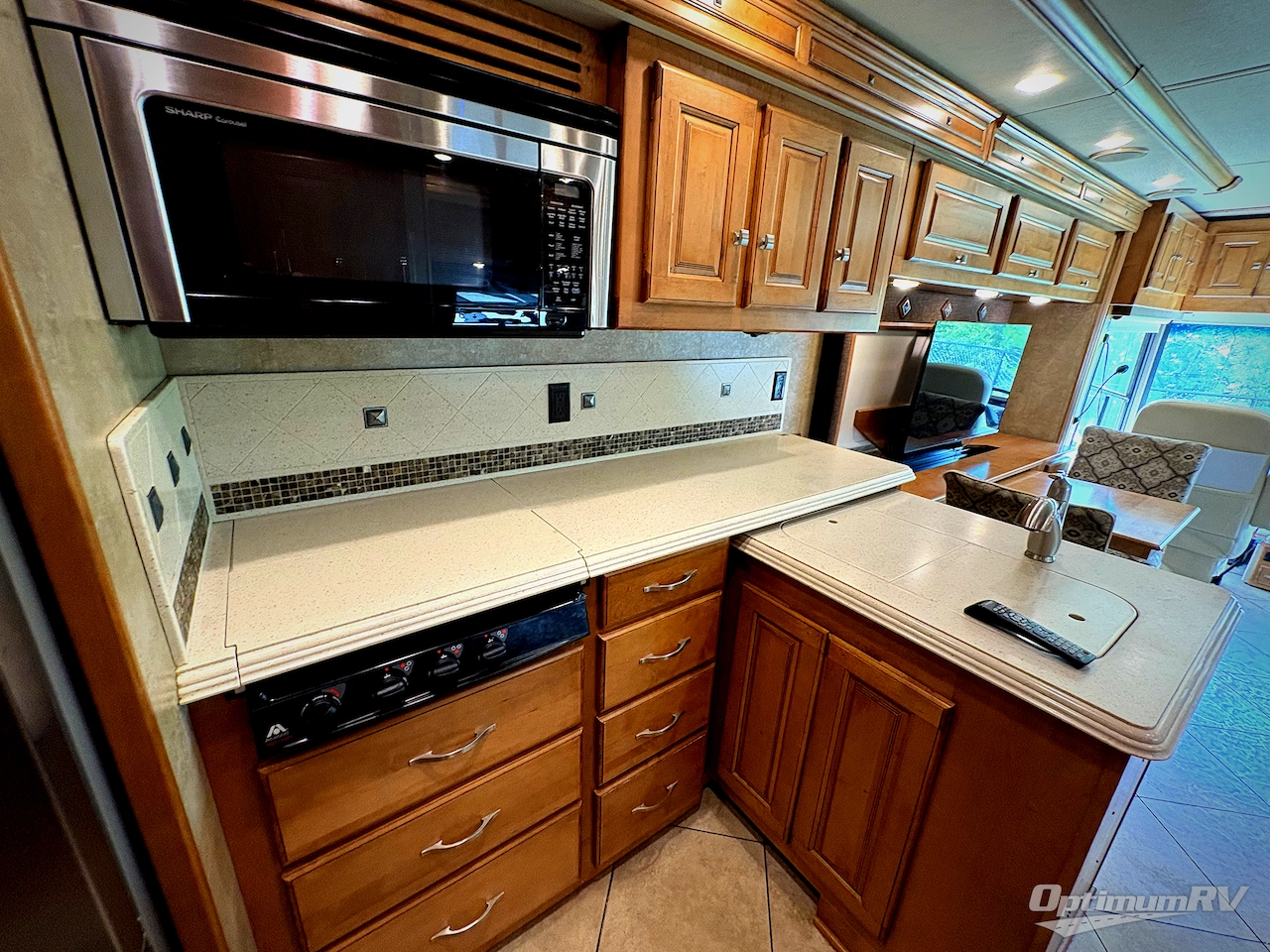 2014 Itasca Meridian 34B Photo 13