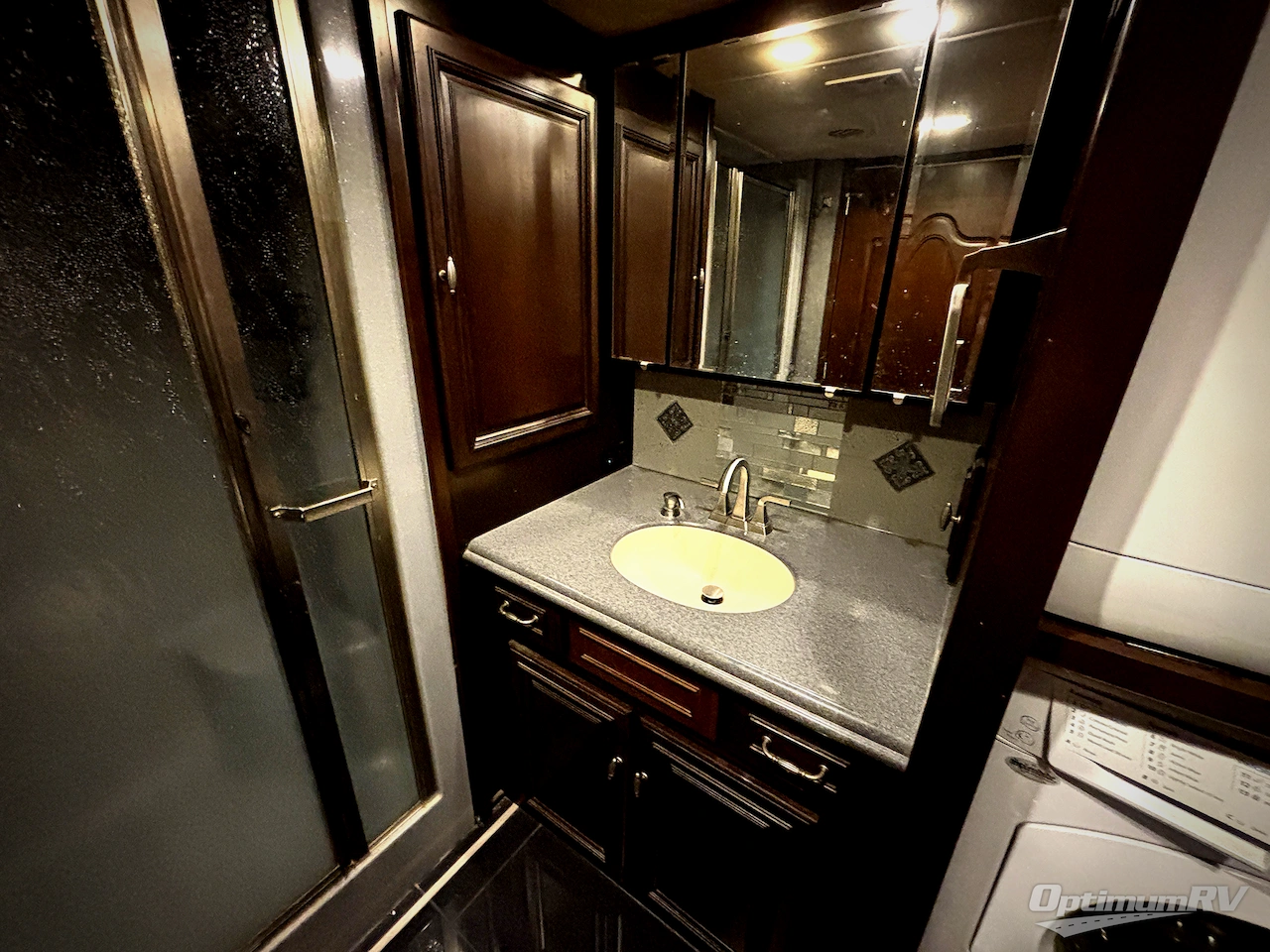 2015 Winnebago Grand Tour 42QL Photo 22