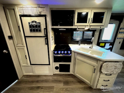 2021 Jayco Jay Feather 27RL RV Photo 2