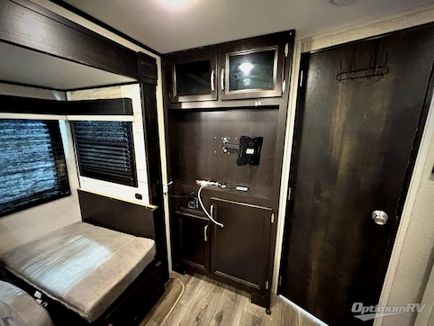 2021 Jayco Jay Feather 27RL RV Photo 4