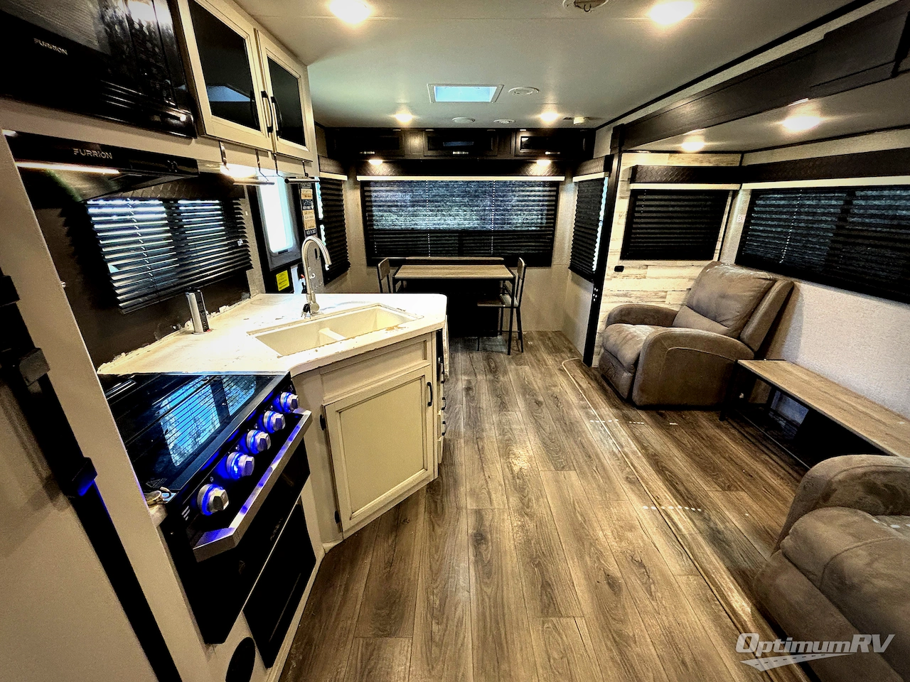 2021 Jayco Jay Feather 27RL Photo 2