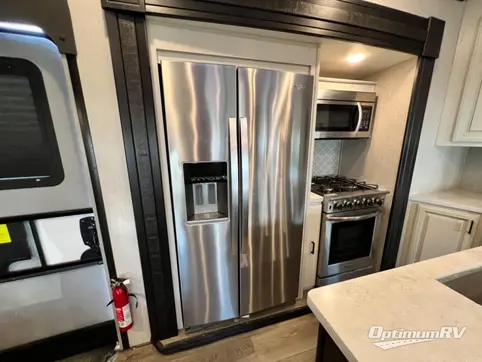 2021 Highland Ridge Open Range OF427BHS RV Photo 2