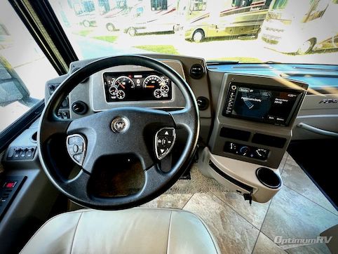 2019 Winnebago Forza 38F RV Photo 2