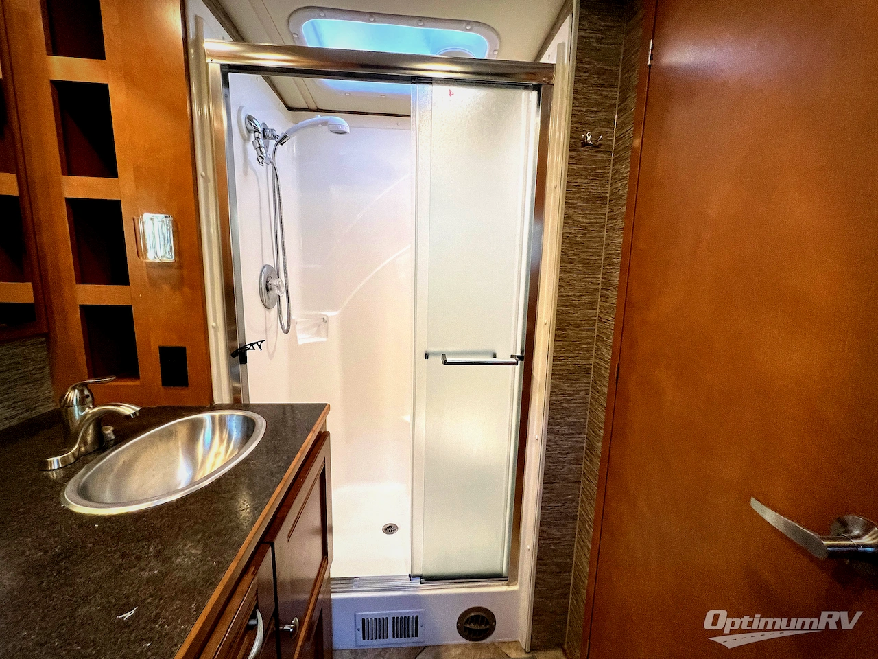 2019 Winnebago Forza 38F Photo 23