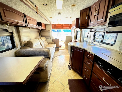 2004 Itasca Suncruiser 37B RV Photo 2