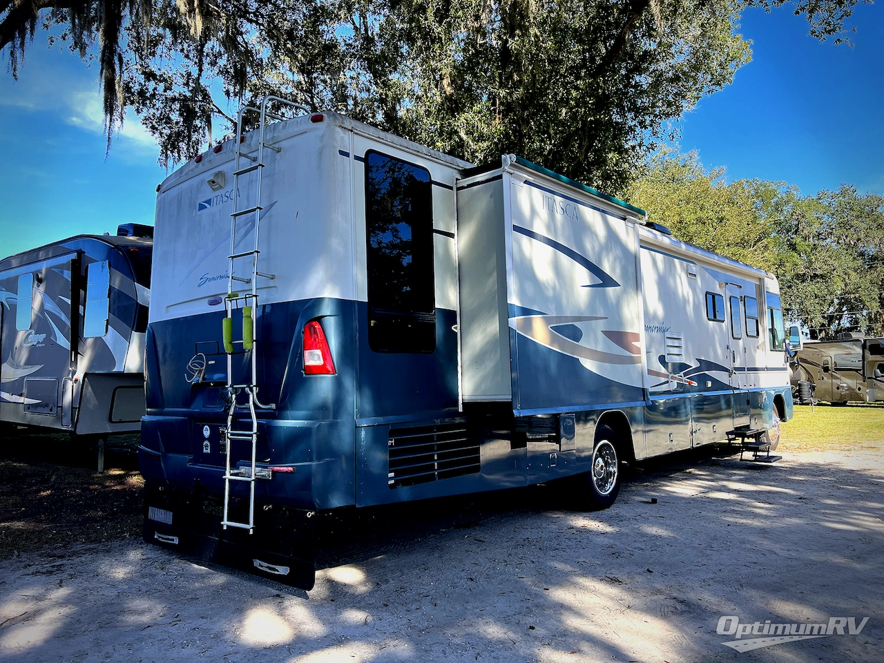 2004 Itasca Suncruiser 37B Photo 3