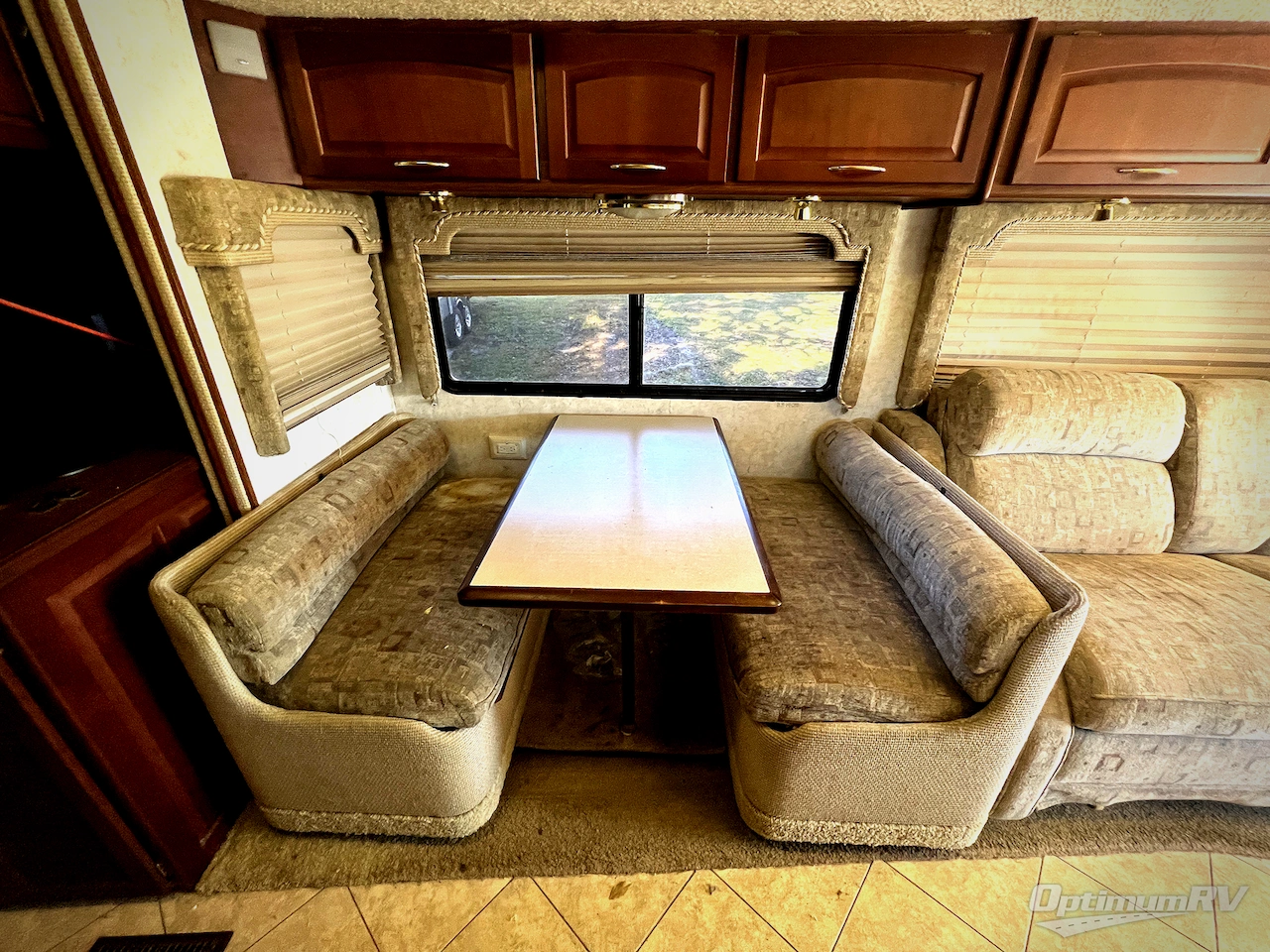 2004 Itasca Suncruiser 37B Photo 7