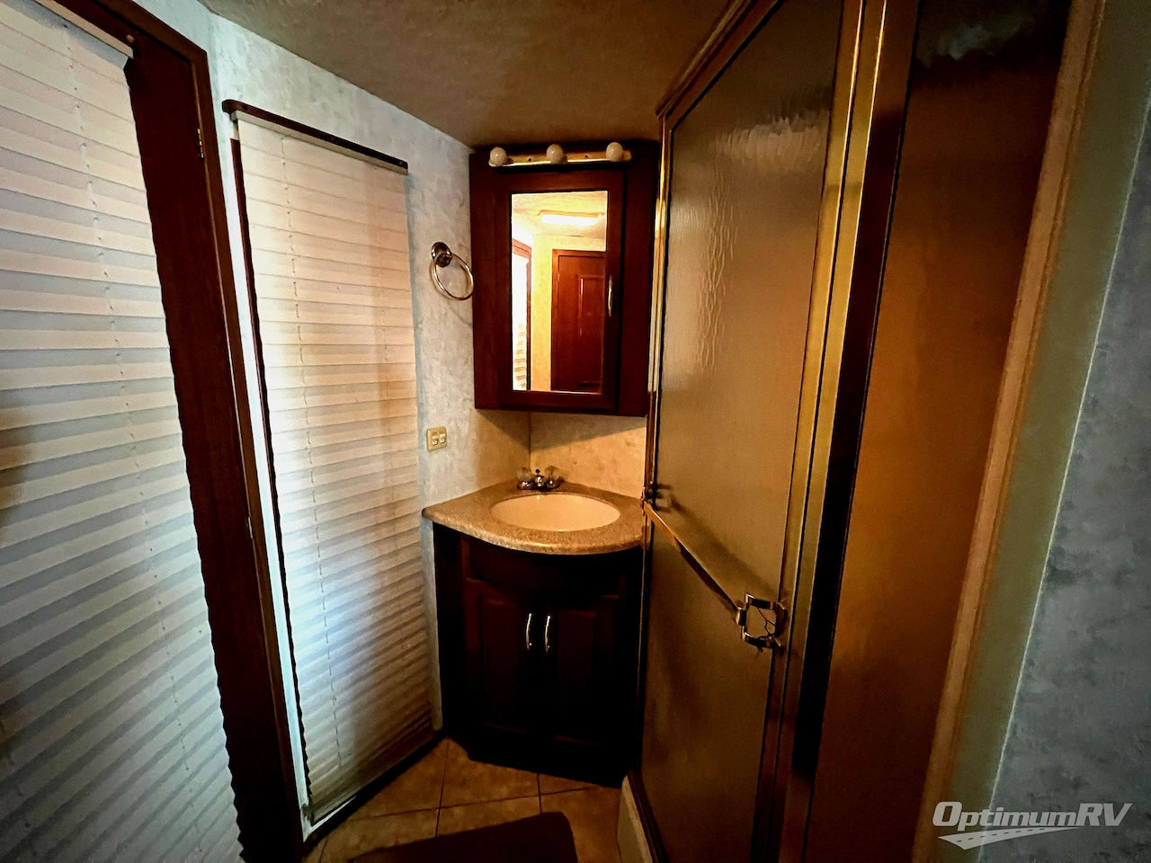 2004 Itasca Suncruiser 37B Photo 15