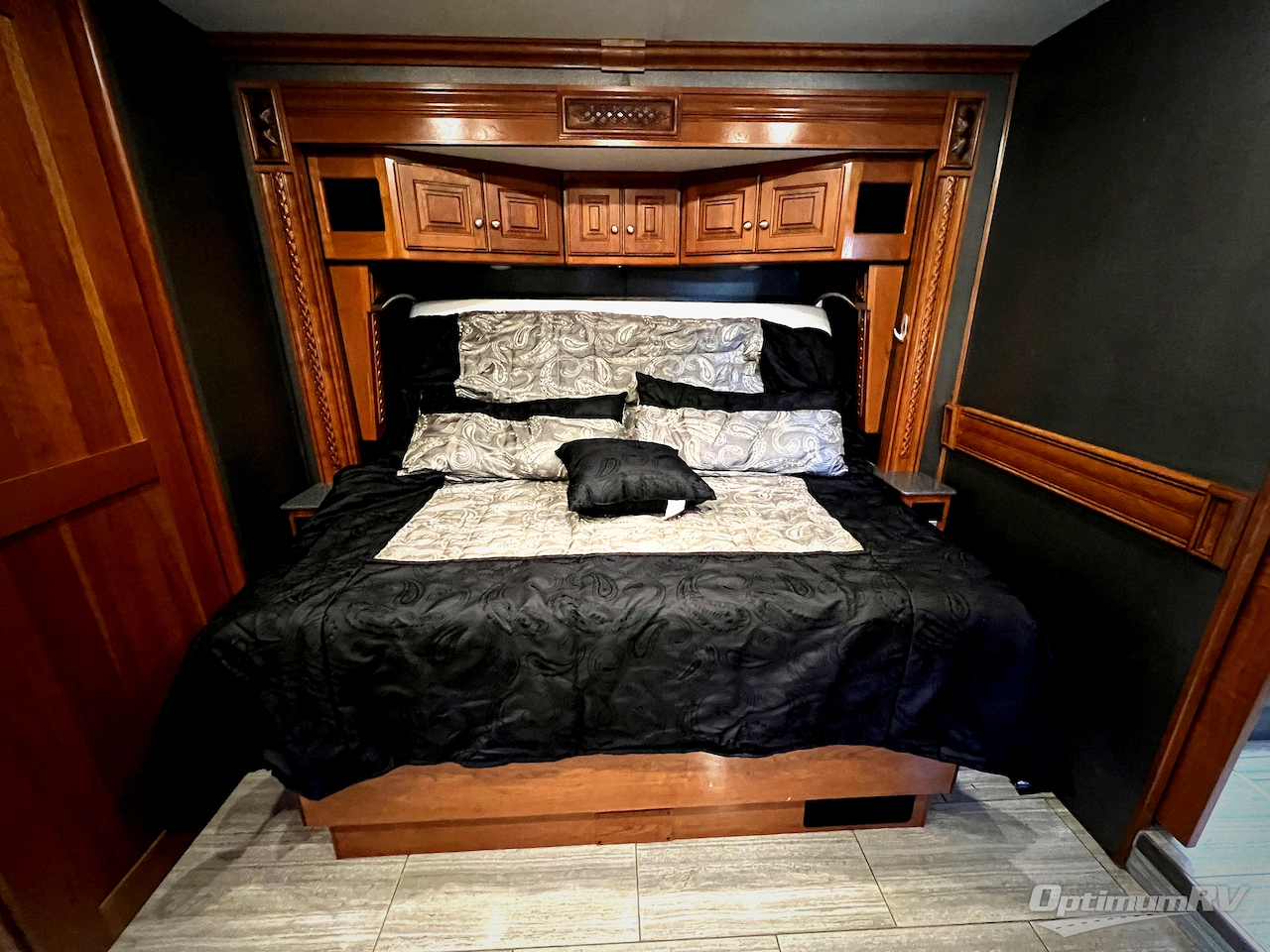 2017 Holiday Rambler Endeavor 40D Photo 22