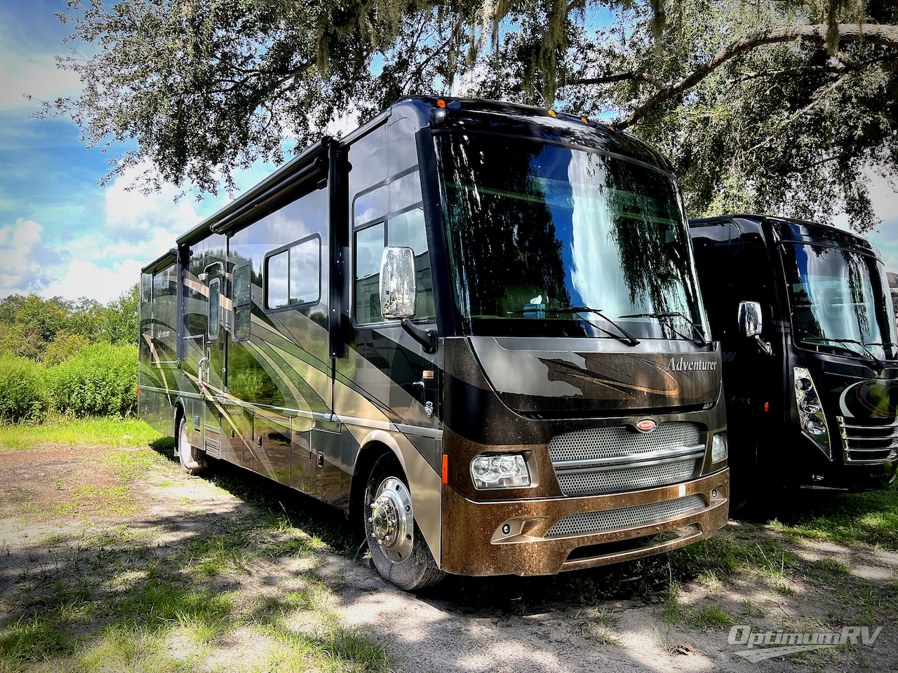 2012 Winnebago Adventurer 37F Photo 17