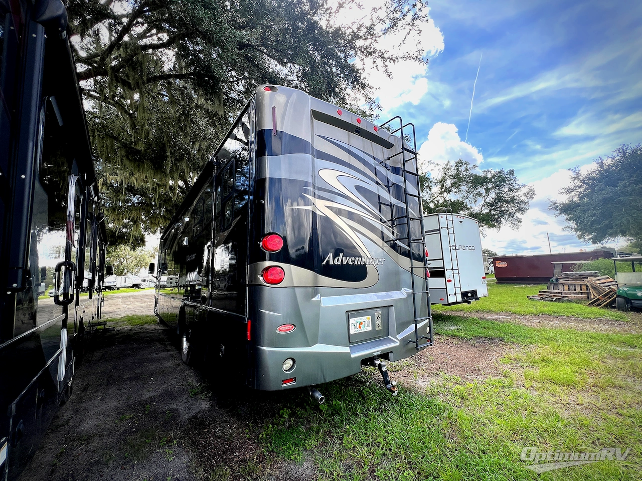 2012 Winnebago Adventurer 37F Photo 10
