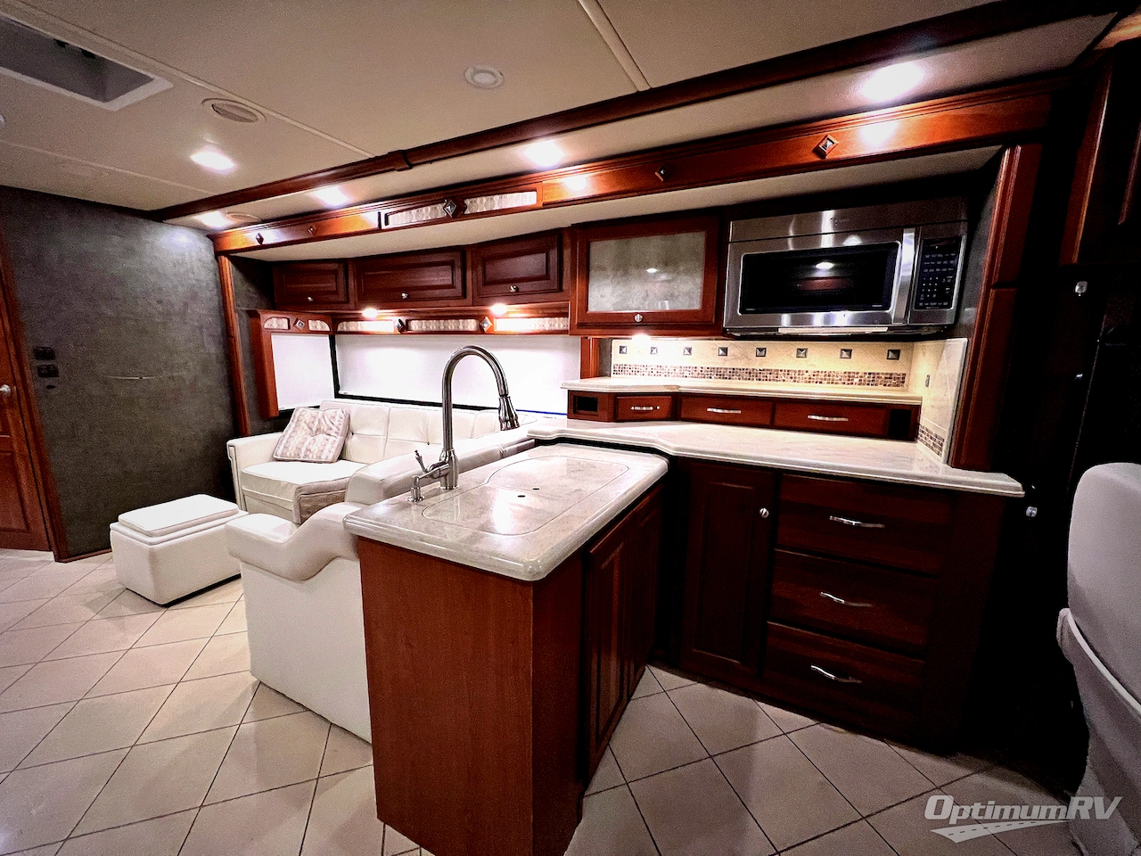 2015 Itasca Meridian 40R Photo 12