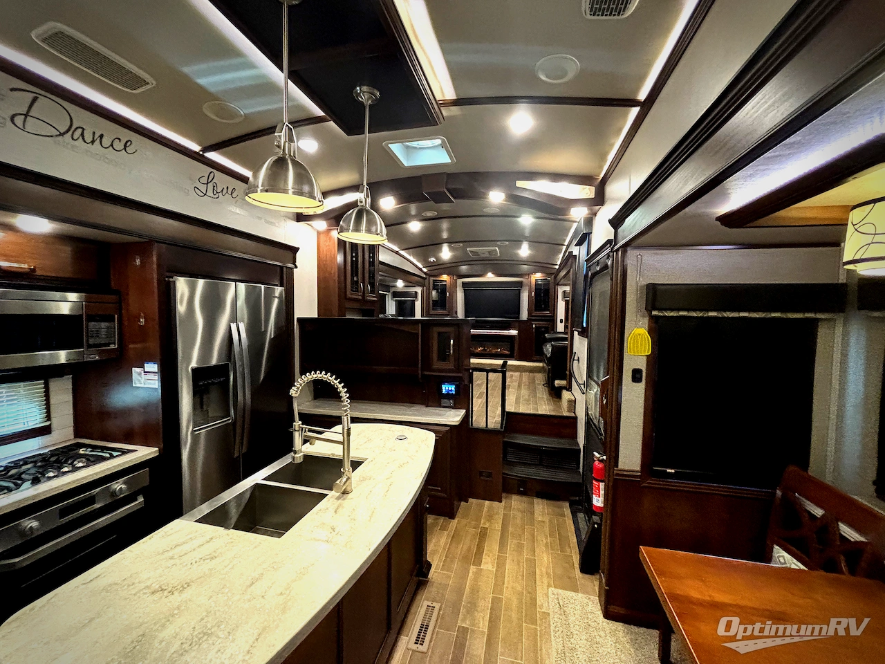 2019 Jayco Pinnacle 38FLWS Photo 4