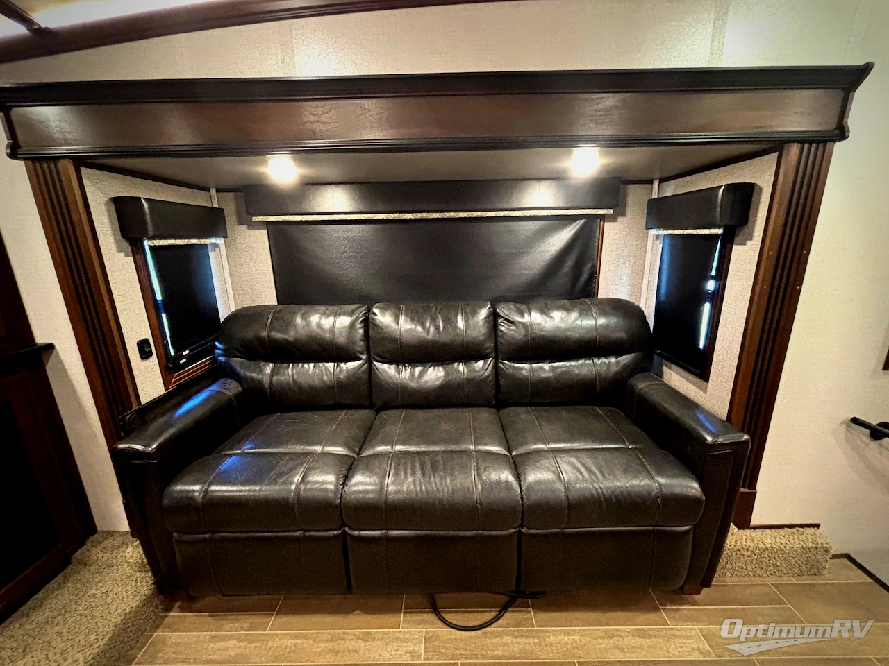 2019 Jayco Pinnacle 38FLWS Photo 9