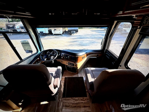 2017 Fleetwood Discovery 39F RV Photo 2