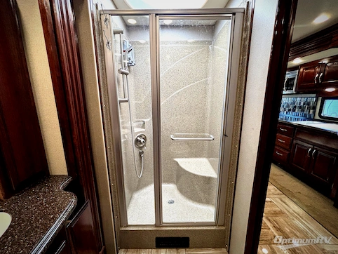 2017 Fleetwood Discovery 39F RV Photo 3