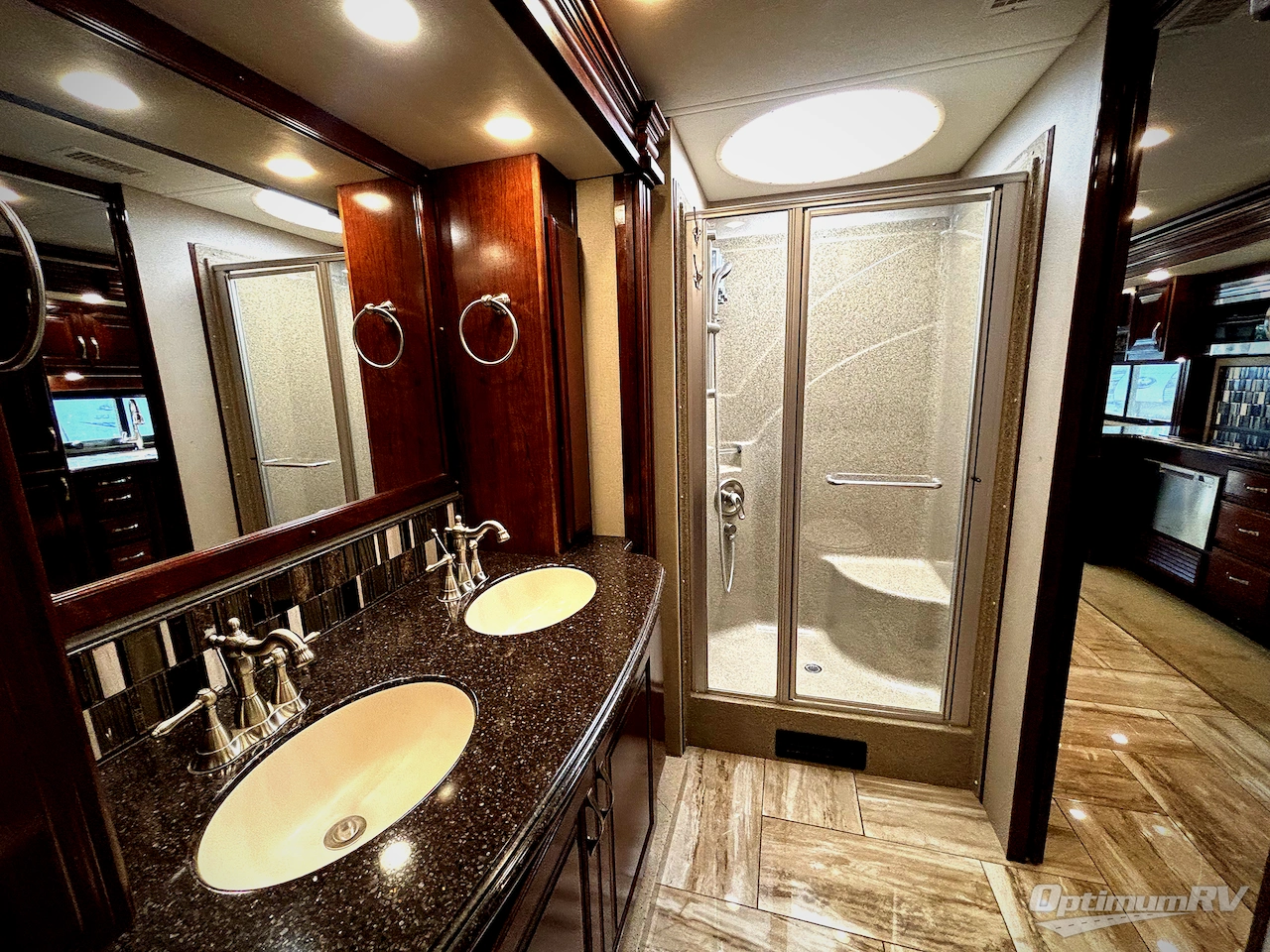 2017 Fleetwood Discovery 39F Photo 12