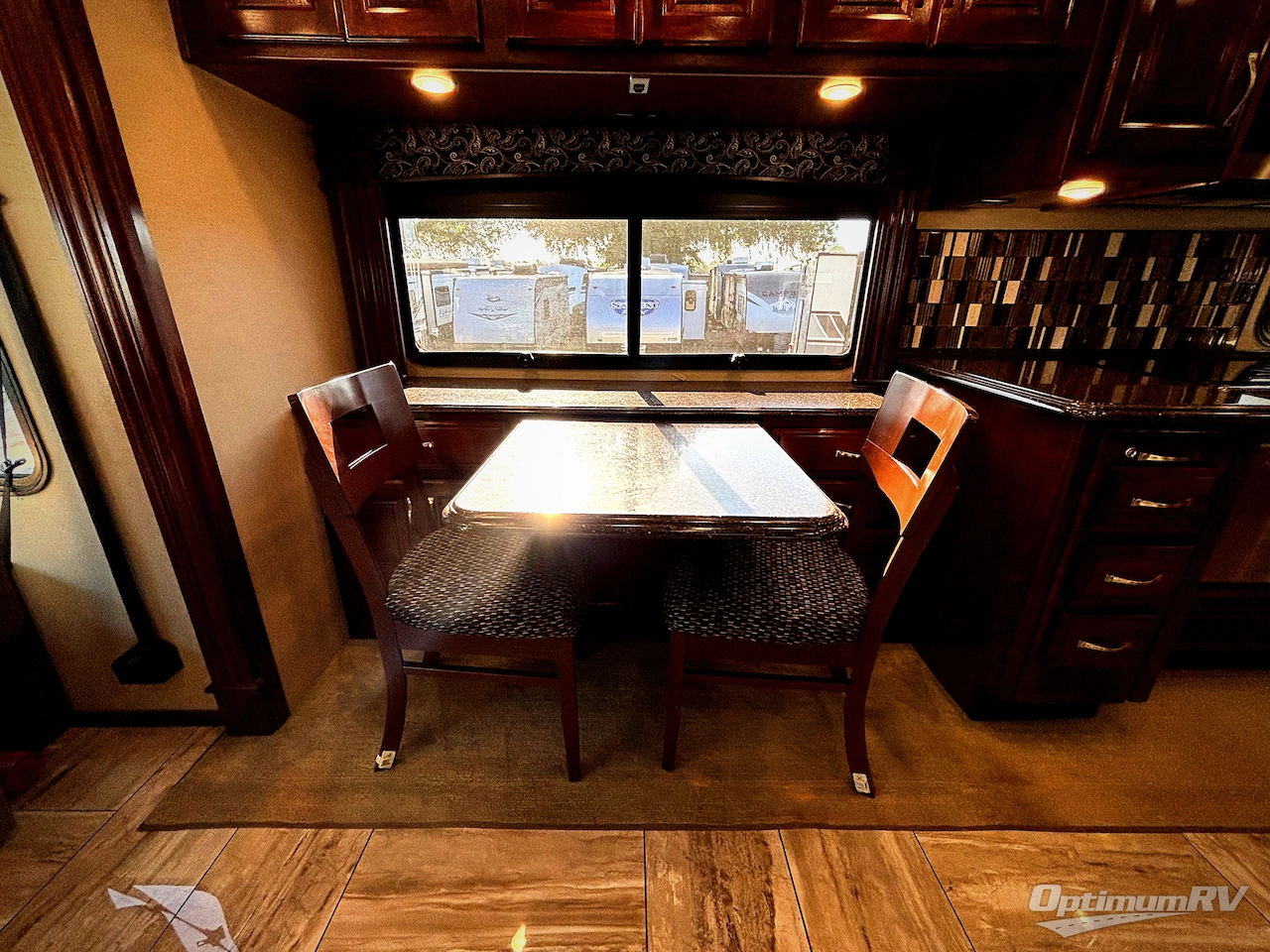 2017 Fleetwood Discovery 39F Photo 22