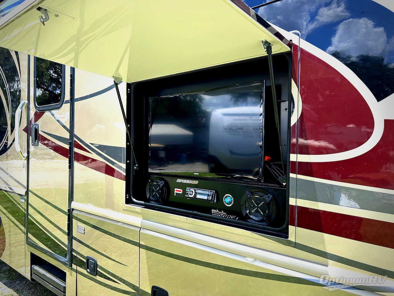 2018 Fleetwood Pace Arrow 35E Photo 27
