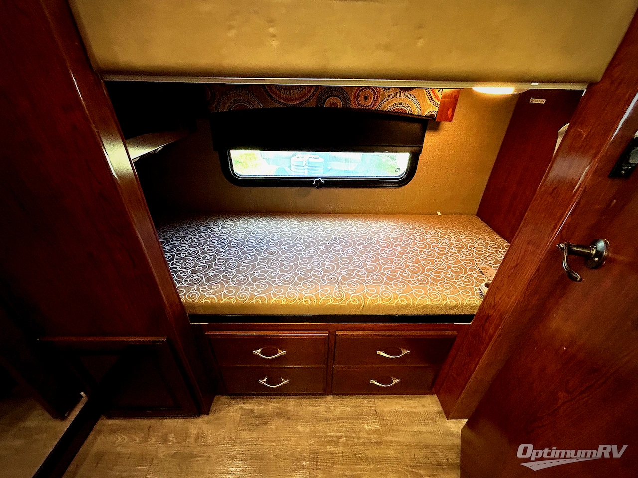 2018 Fleetwood Pace Arrow 35E Photo 18