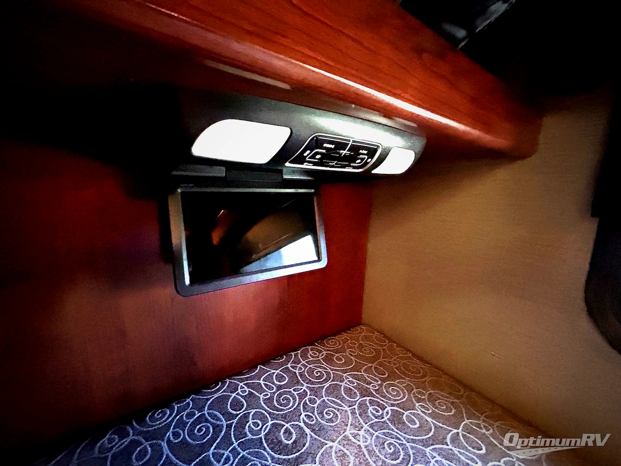 2018 Fleetwood Pace Arrow 35E Photo 19