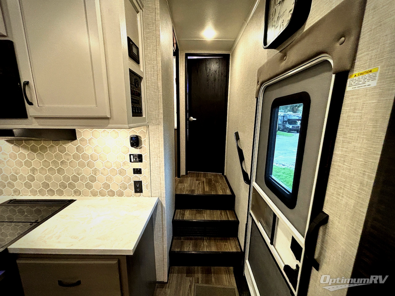 2024 Jayco Seismic 395 Photo 7