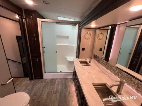 2019 Jayco North Point 381DLQS RV Photo 4