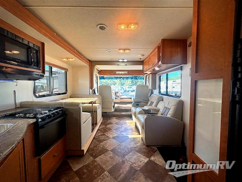 2014 Coachmen Pursuit 29 SB RV Photo 2