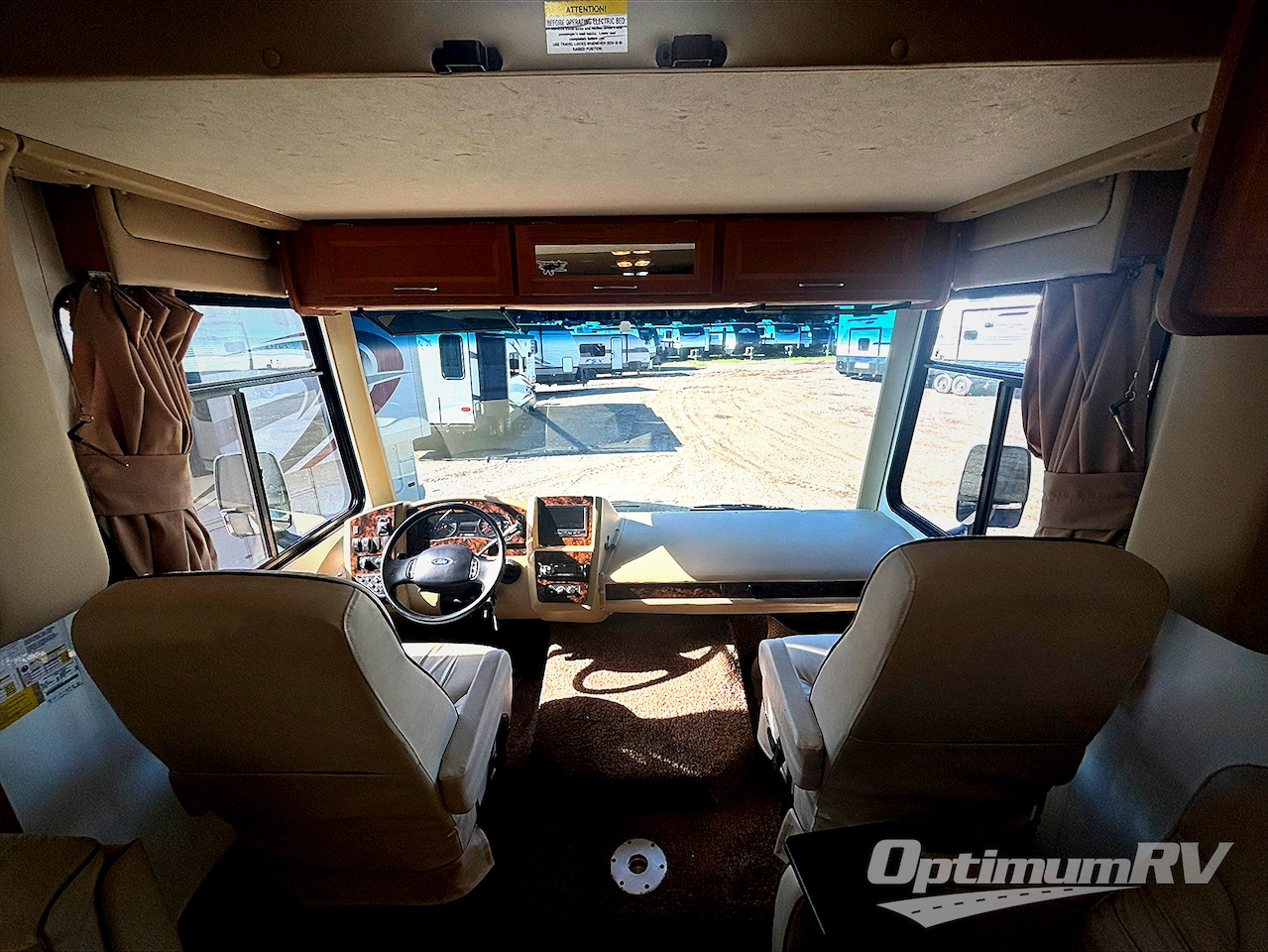 2014 Coachmen Pursuit 29 SB Photo 4