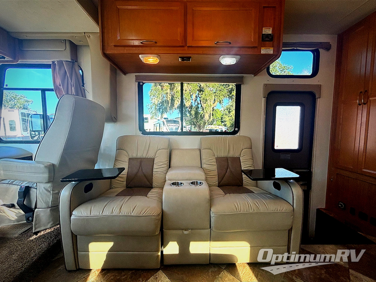 2014 Coachmen Pursuit 29 SB Photo 11